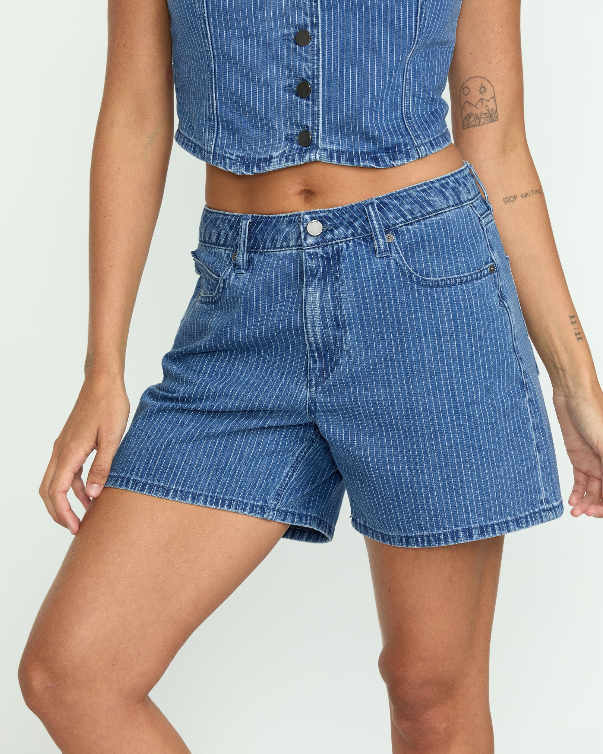Women's Stoned Boyfriend Shorts - Image 5